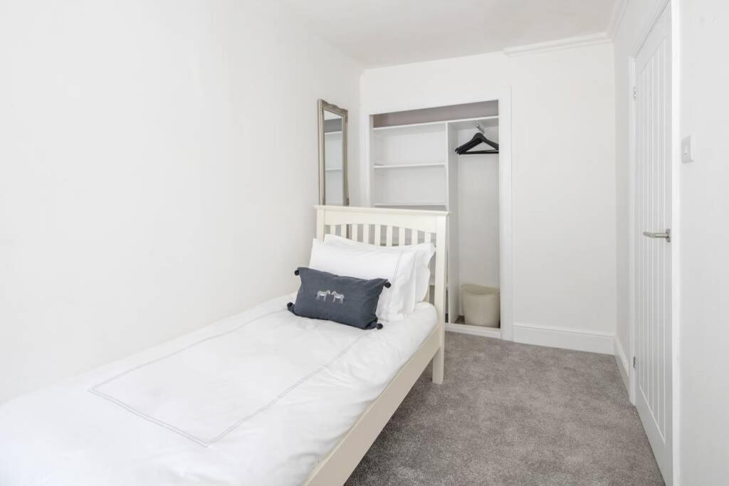2 Bed City Centre Apartment 1 Min From Bath Abbey Exterior foto