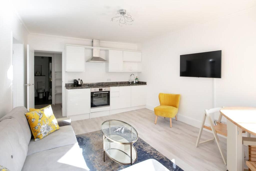 2 Bed City Centre Apartment 1 Min From Bath Abbey Exterior foto
