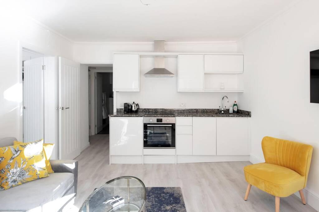 2 Bed City Centre Apartment 1 Min From Bath Abbey Exterior foto
