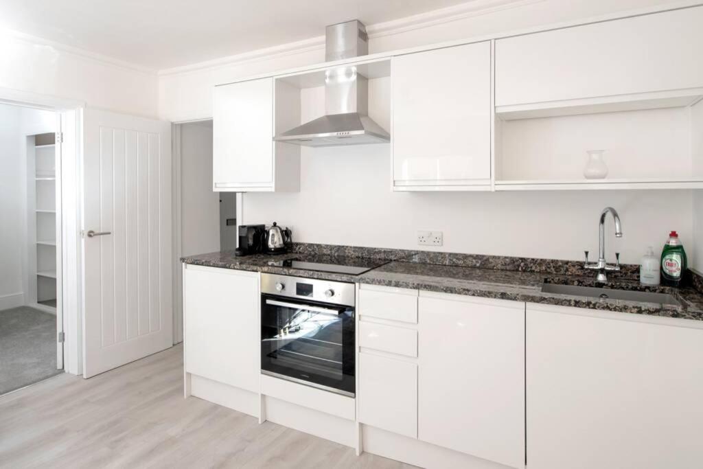 2 Bed City Centre Apartment 1 Min From Bath Abbey Exterior foto